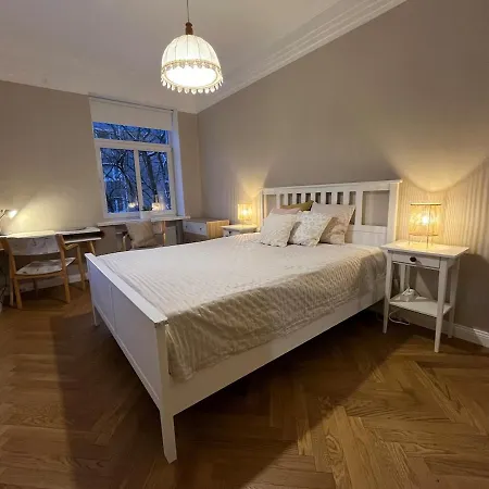 Spacious & Stylish In Center *